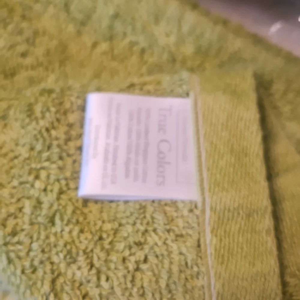 Hand Towels Green 100% Cotton By TRUE COLORS 3 Piece Set